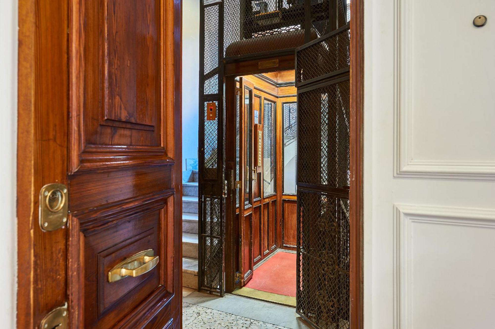 Irex Vatican Private Apartment Rom
